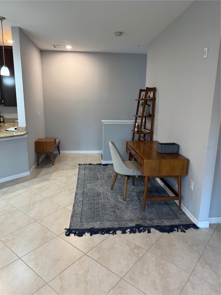 Image 12 of 36 For 80 Navigation Circle