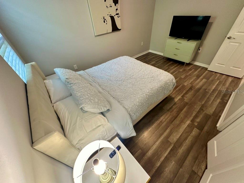 Image 19 of 36 For 80 Navigation Circle