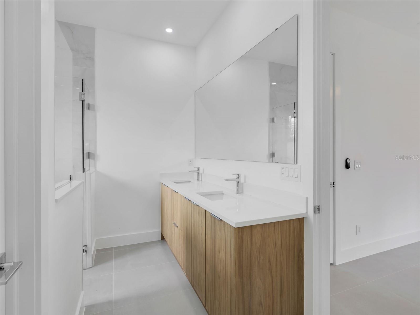 Image 27 of 42 For 6192 Kambach Street