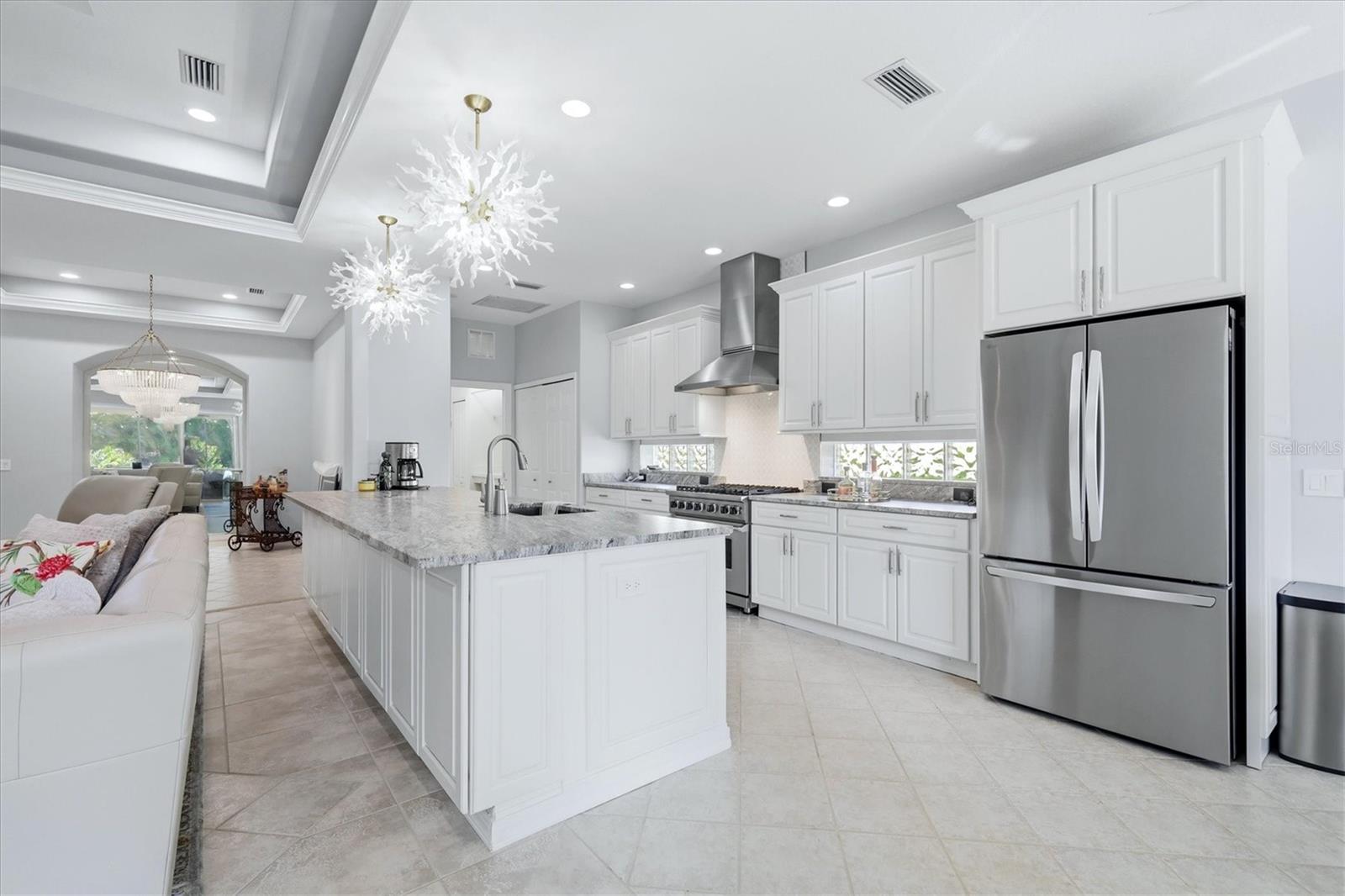 Image 14 of 51 For 8319 Nice Way