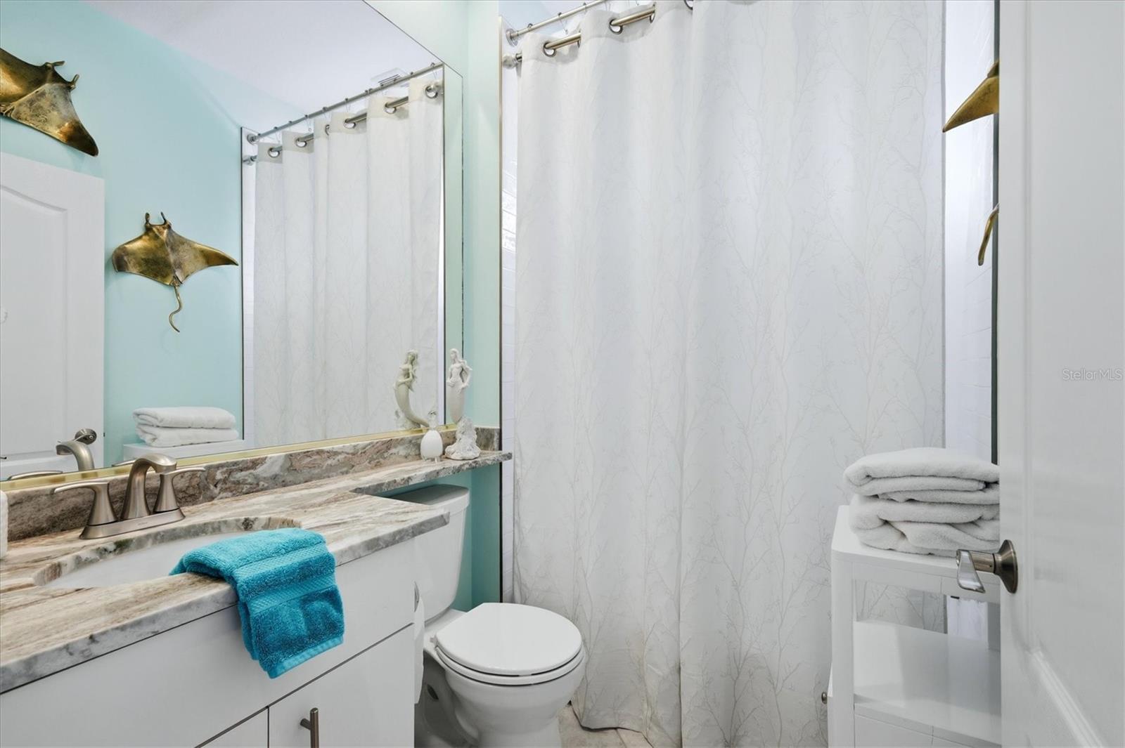 Image 28 of 51 For 8319 Nice Way