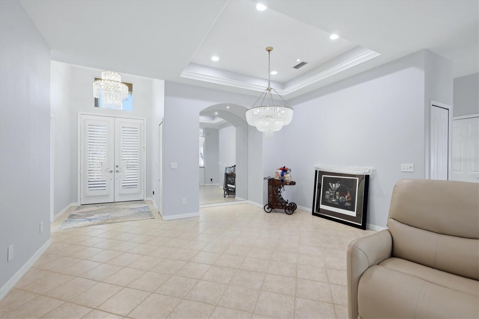 Image 4 of 51 For 8319 Nice Way