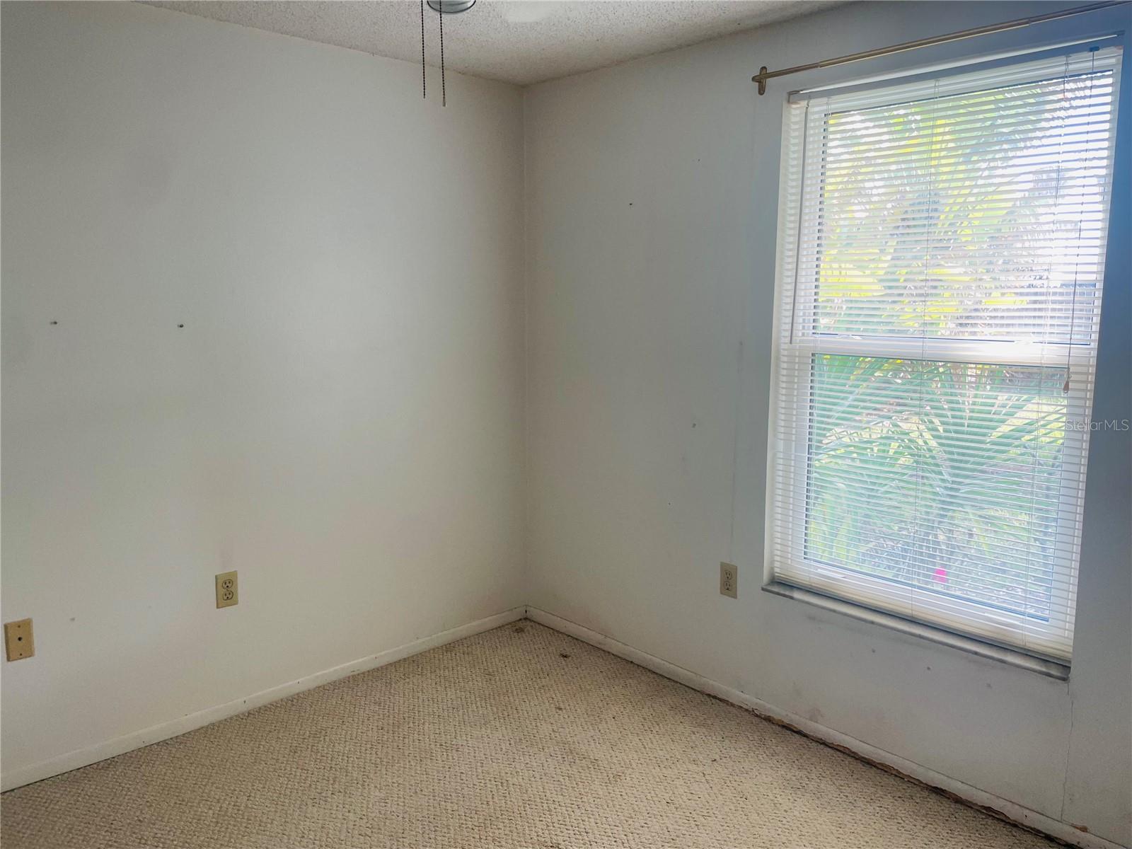 Image 14 of 26 For 5157 Island Date Street