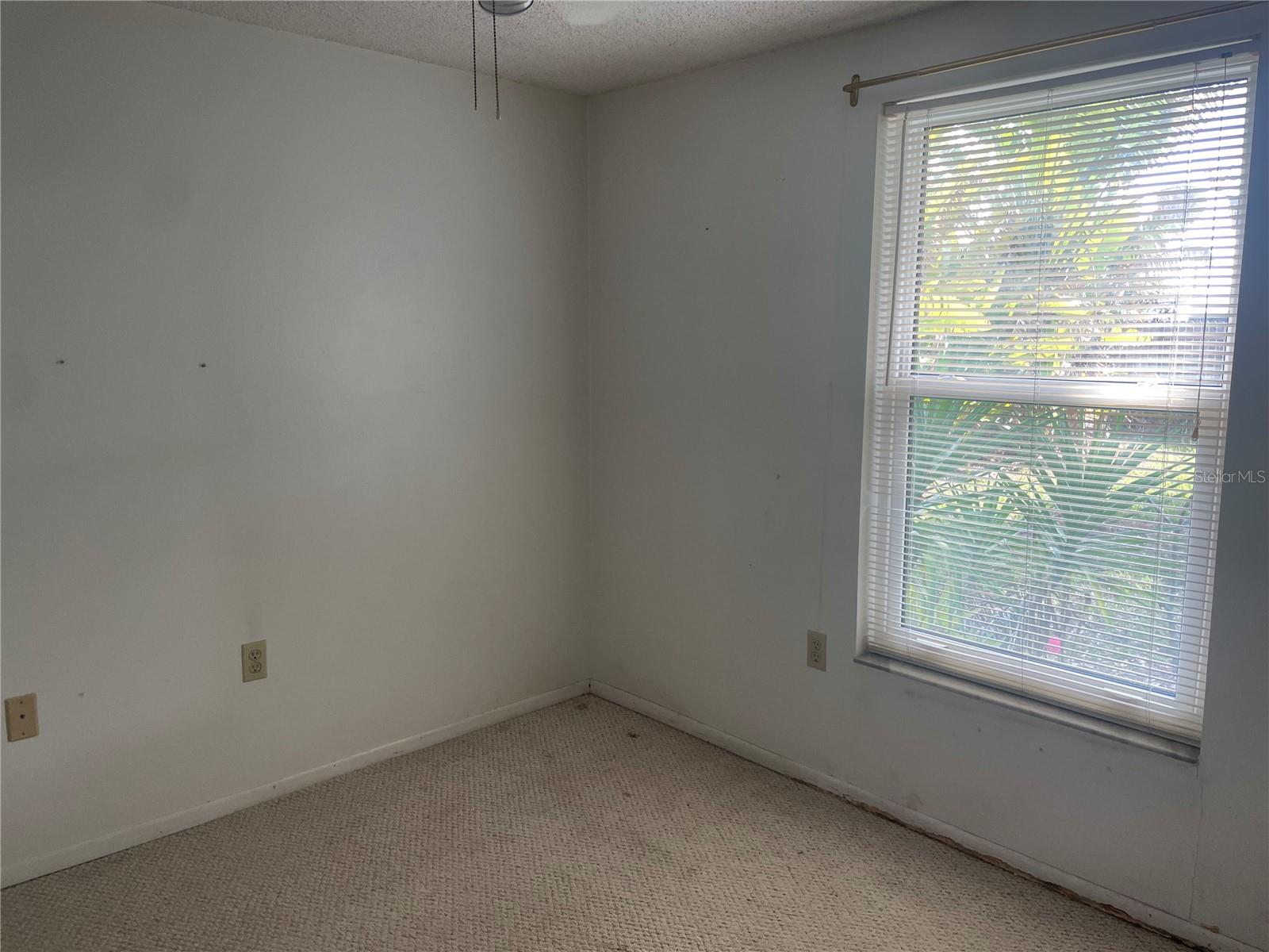 Image 16 of 26 For 5157 Island Date Street