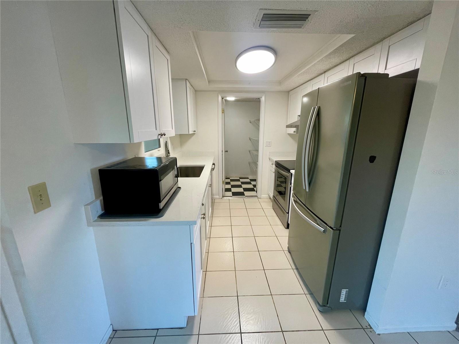 Image 6 of 26 For 5157 Island Date Street