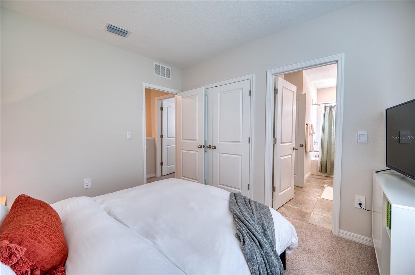 Image 19 of 34 For 6570 Calypso Coral Lane