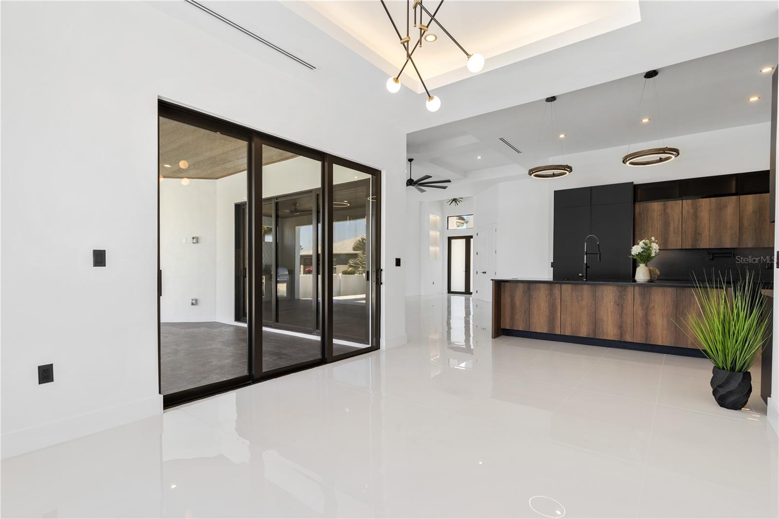 Image 19 of 49 For 3321 3rd Lane