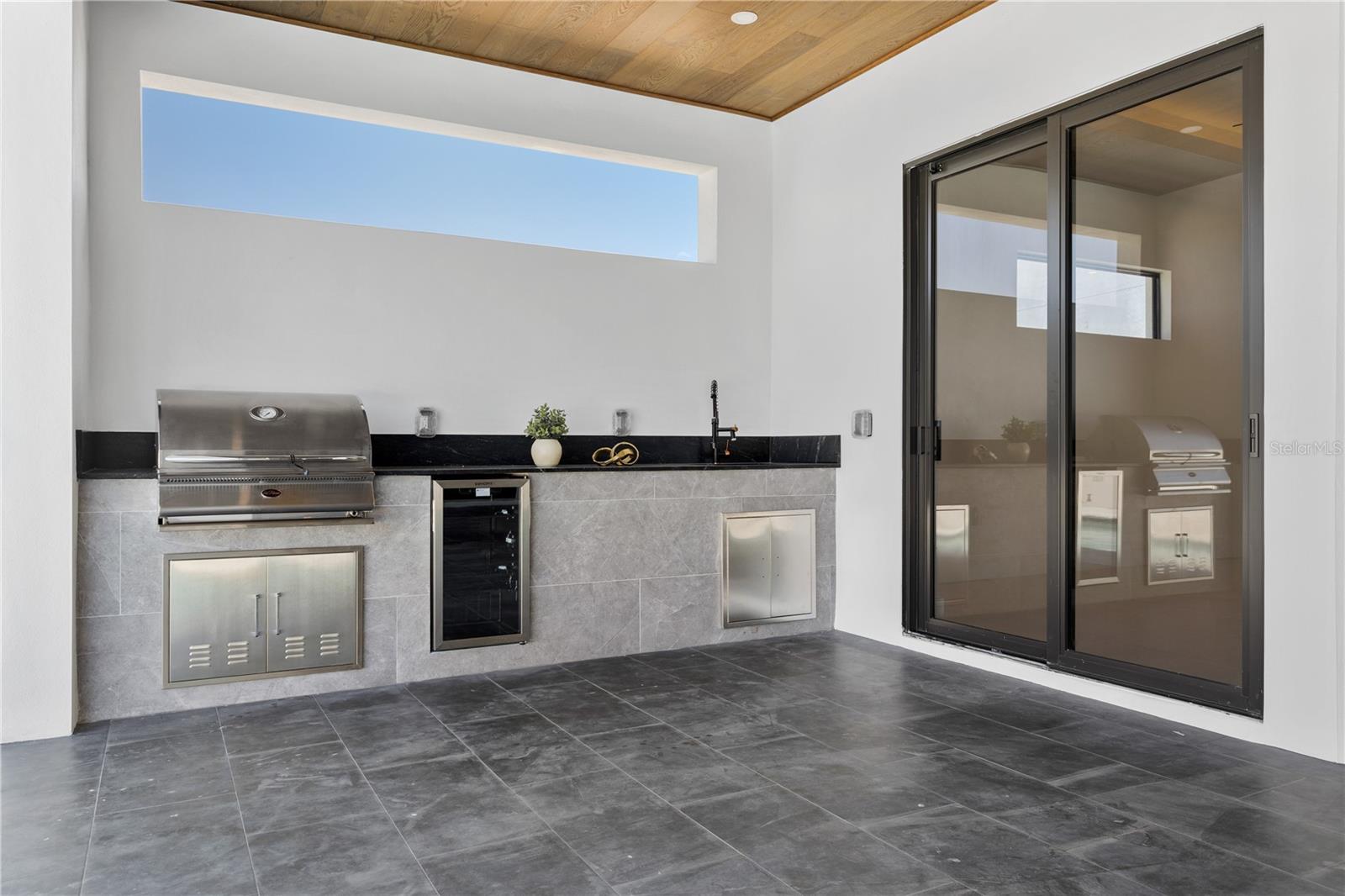 Image 23 of 49 For 3321 3rd Lane