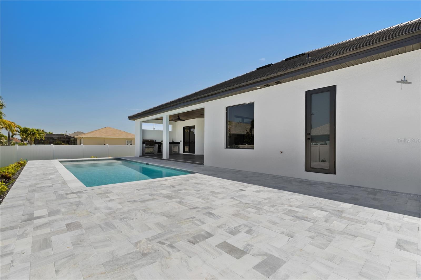 Image 27 of 49 For 3321 3rd Lane