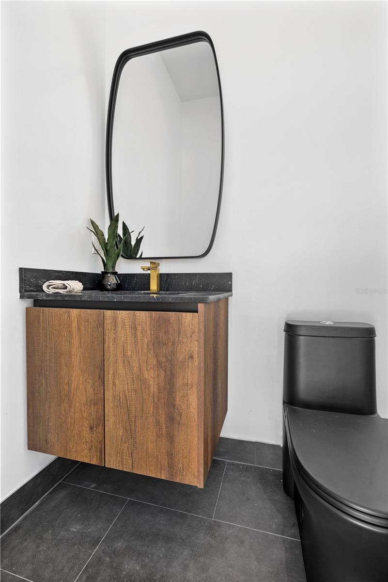 Image 28 of 49 For 3321 3rd Lane