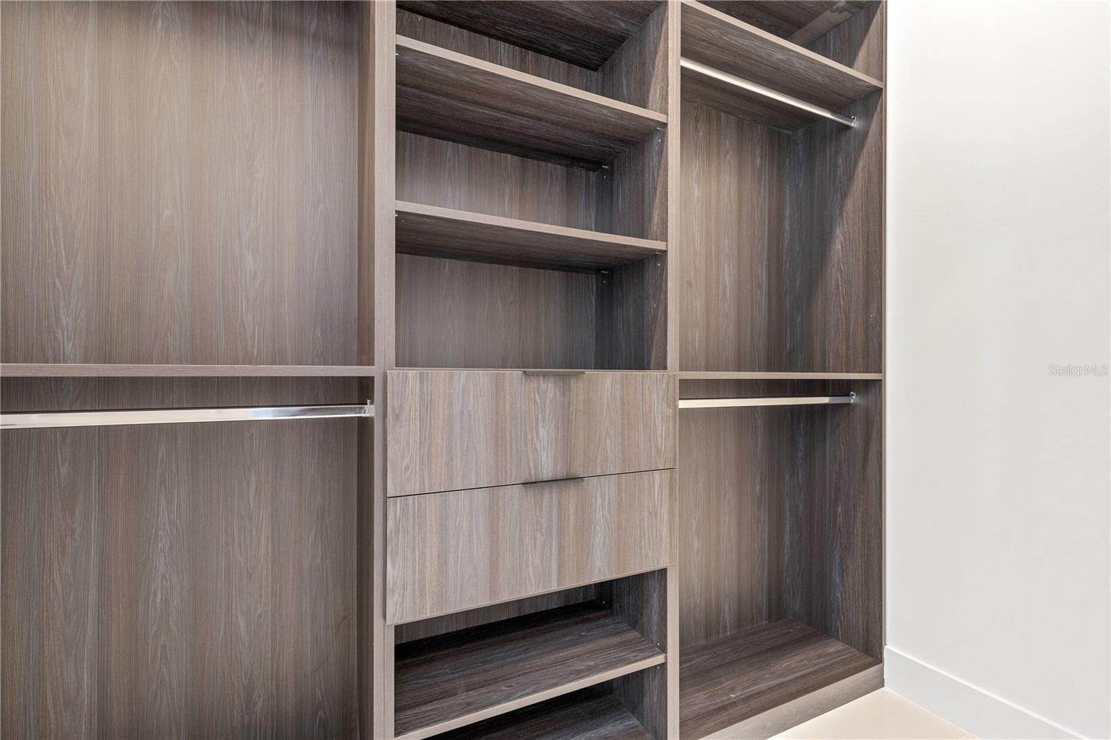 Image 32 of 49 For 3321 3rd Lane