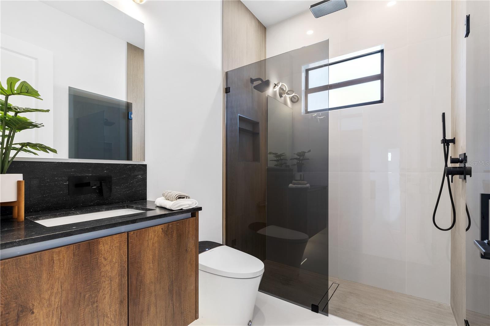 Image 44 of 49 For 3321 3rd Lane