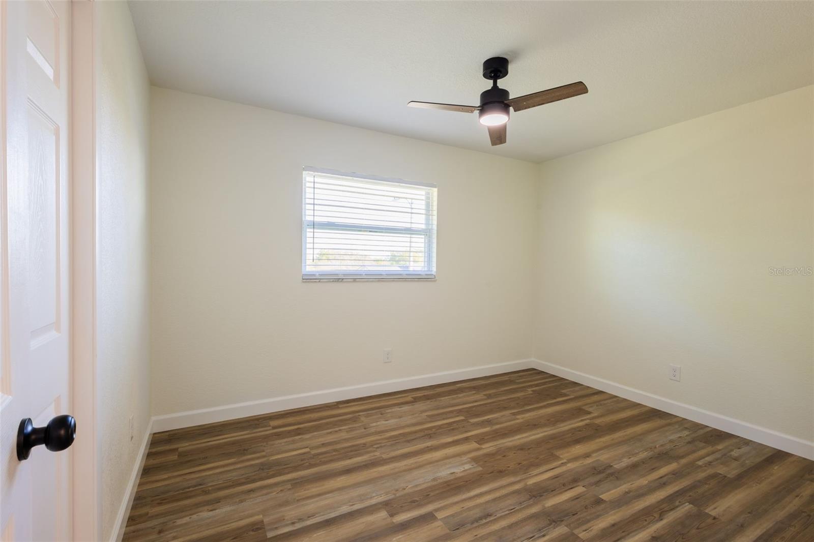 Image 22 of 47 For 1517 Hallam Court N