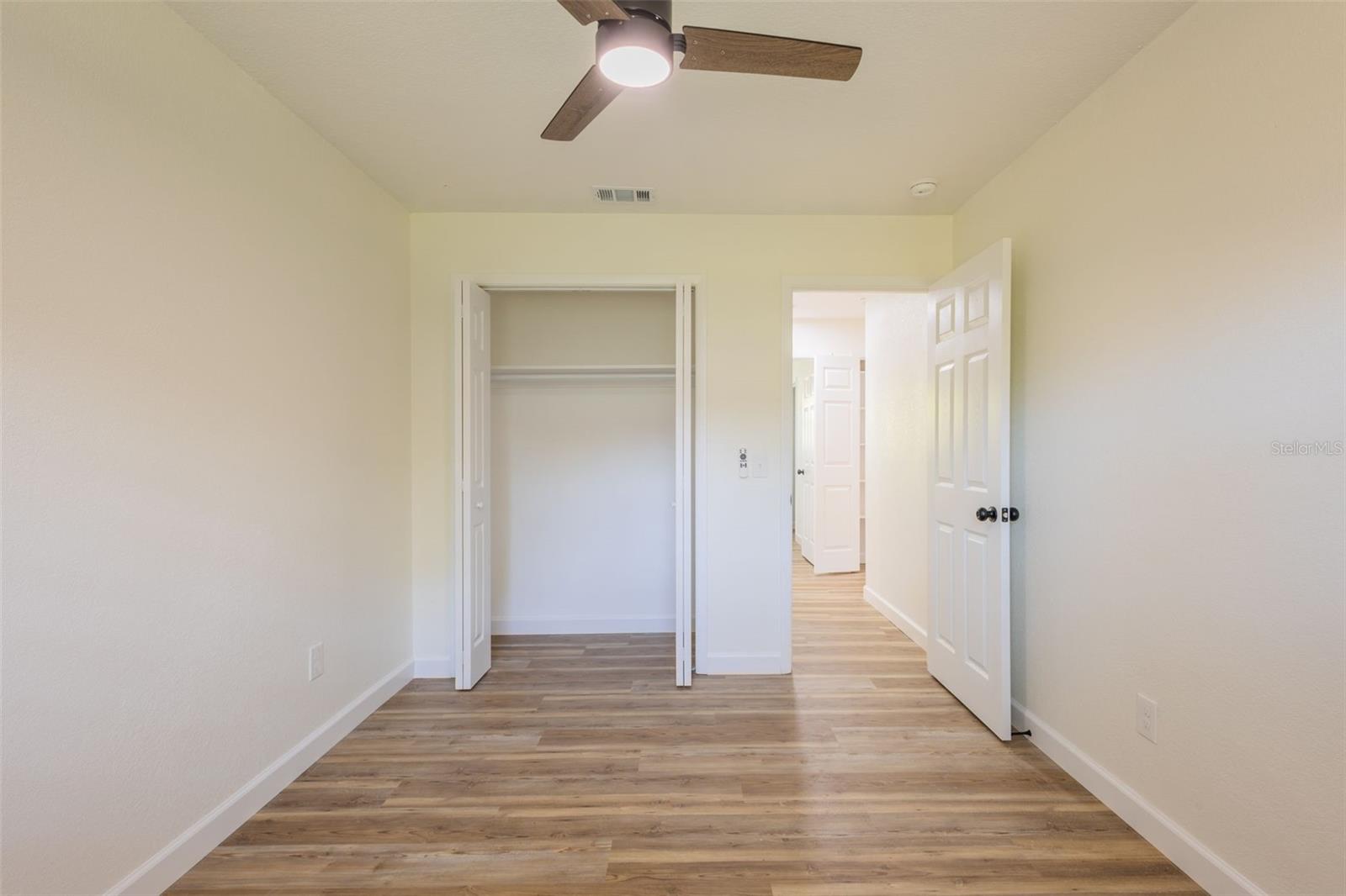 Image 27 of 47 For 1517 Hallam Court N