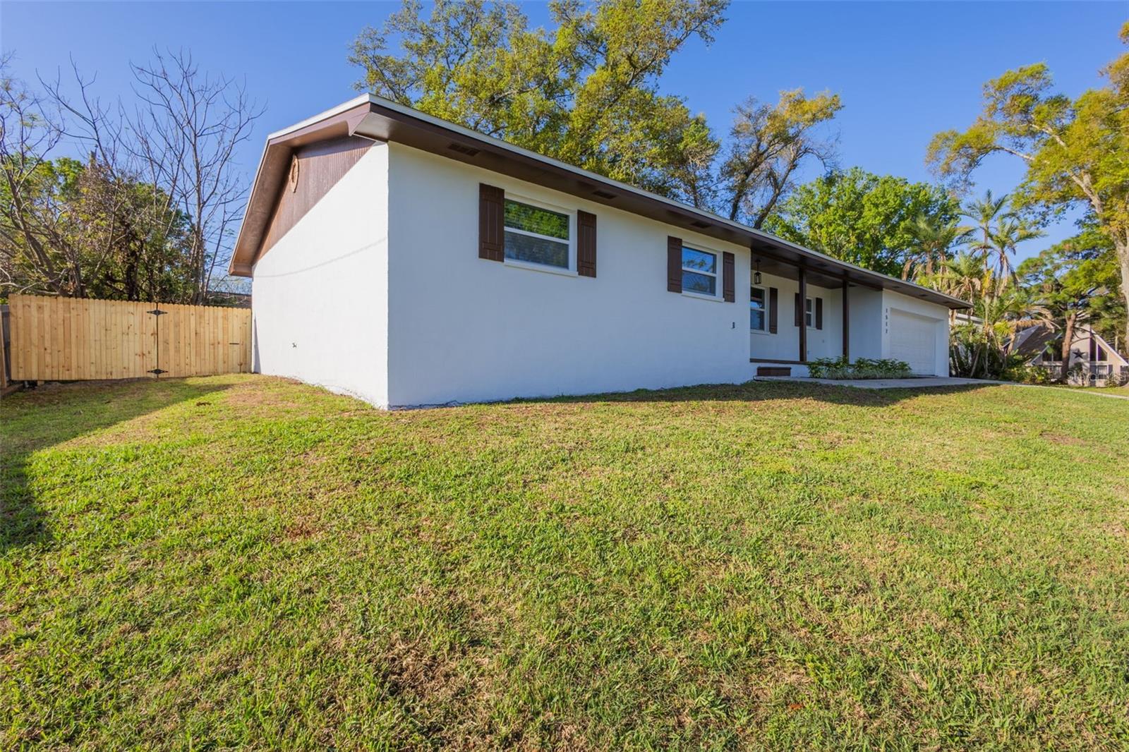 Image 42 of 47 For 1517 Hallam Court N