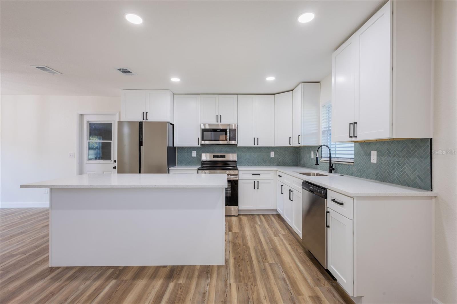 Image 9 of 47 For 1517 Hallam Court N