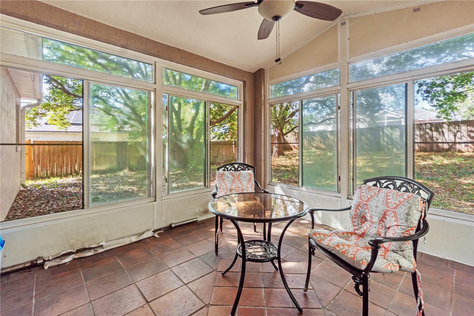 Image 13 of 16 For 646 Park Valley Circle