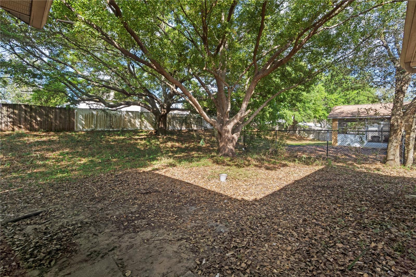 Image 15 of 16 For 646 Park Valley Circle