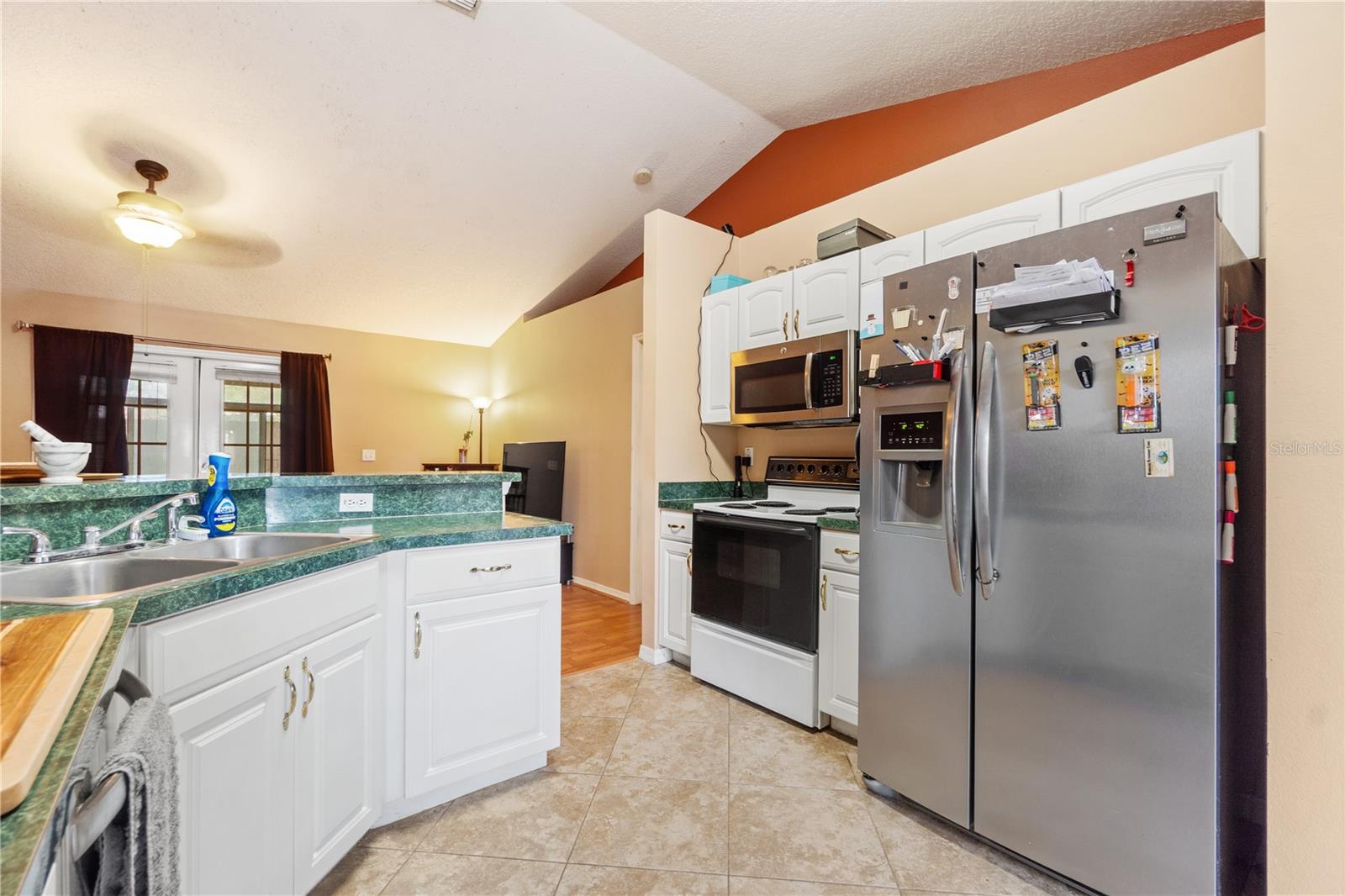 Image 6 of 16 For 646 Park Valley Circle