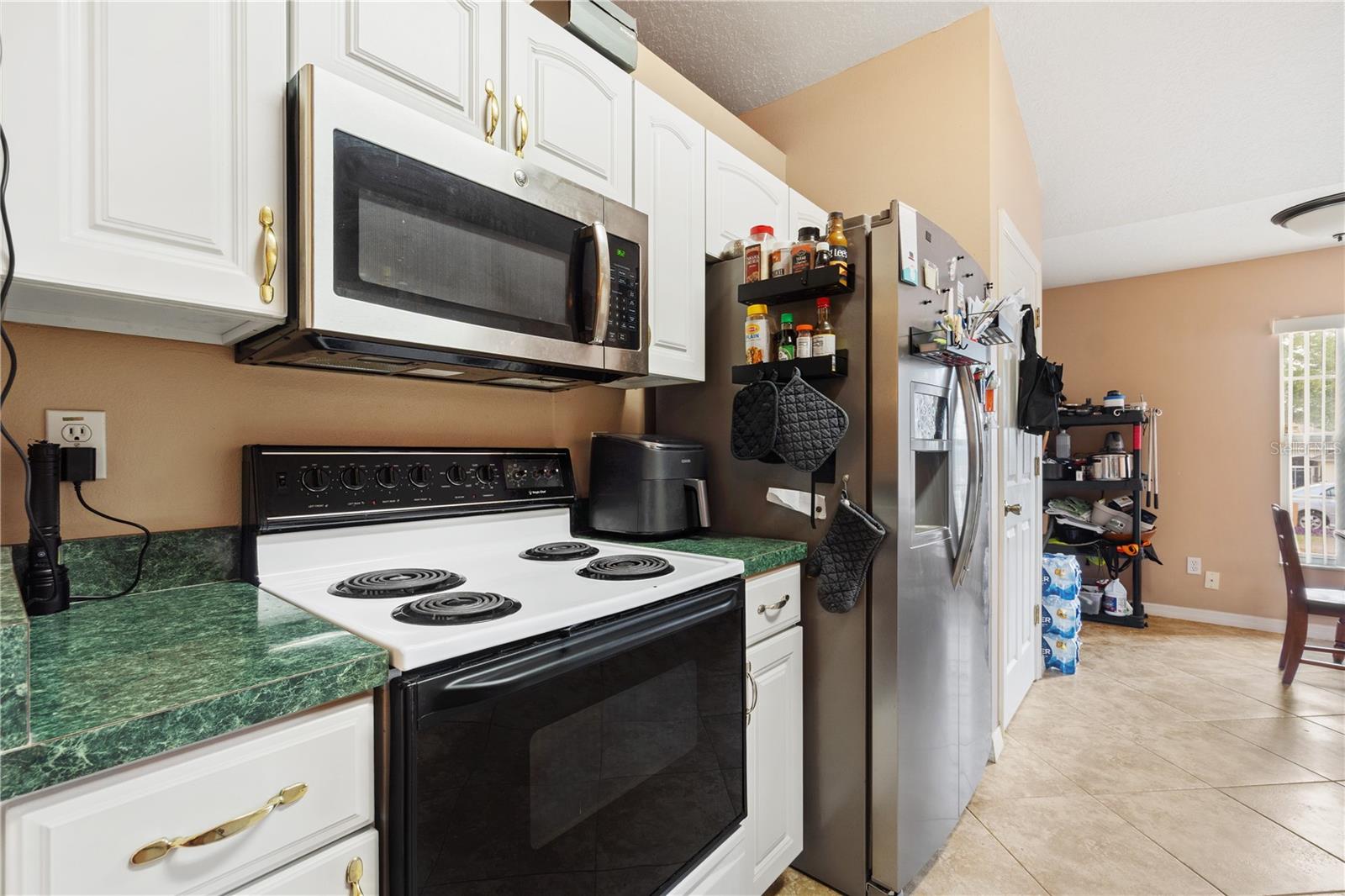 Image 7 of 16 For 646 Park Valley Circle