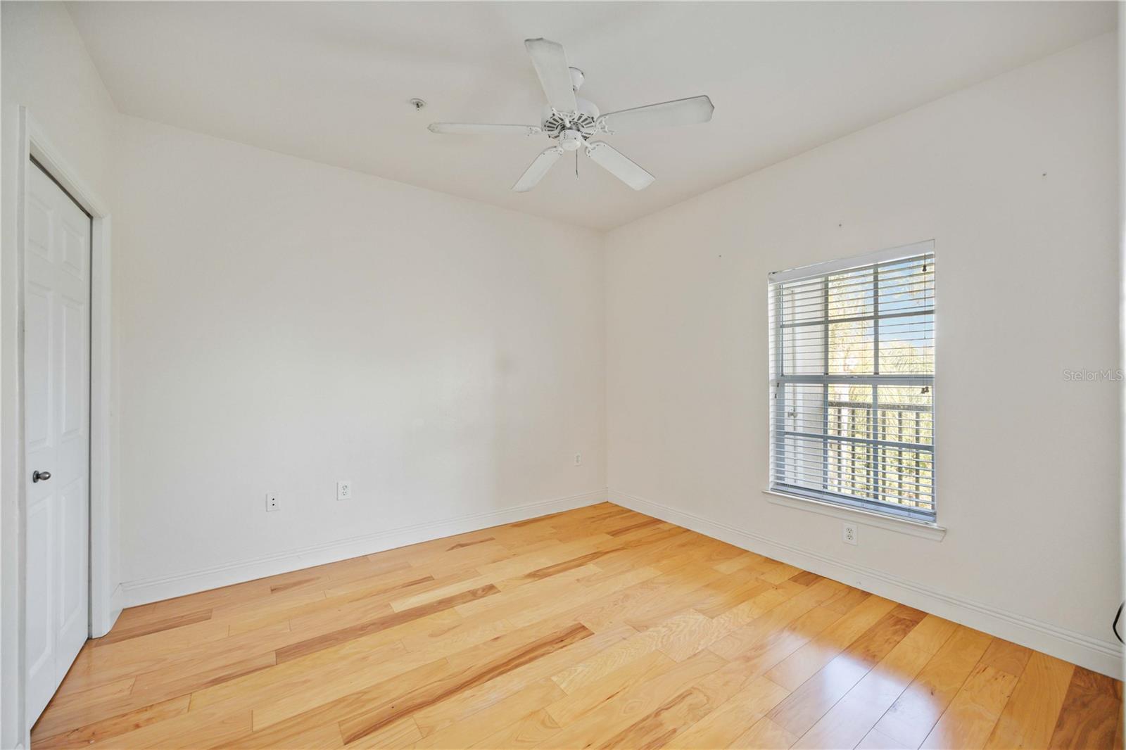 Image 12 of 25 For 5146 Northridge Road 210