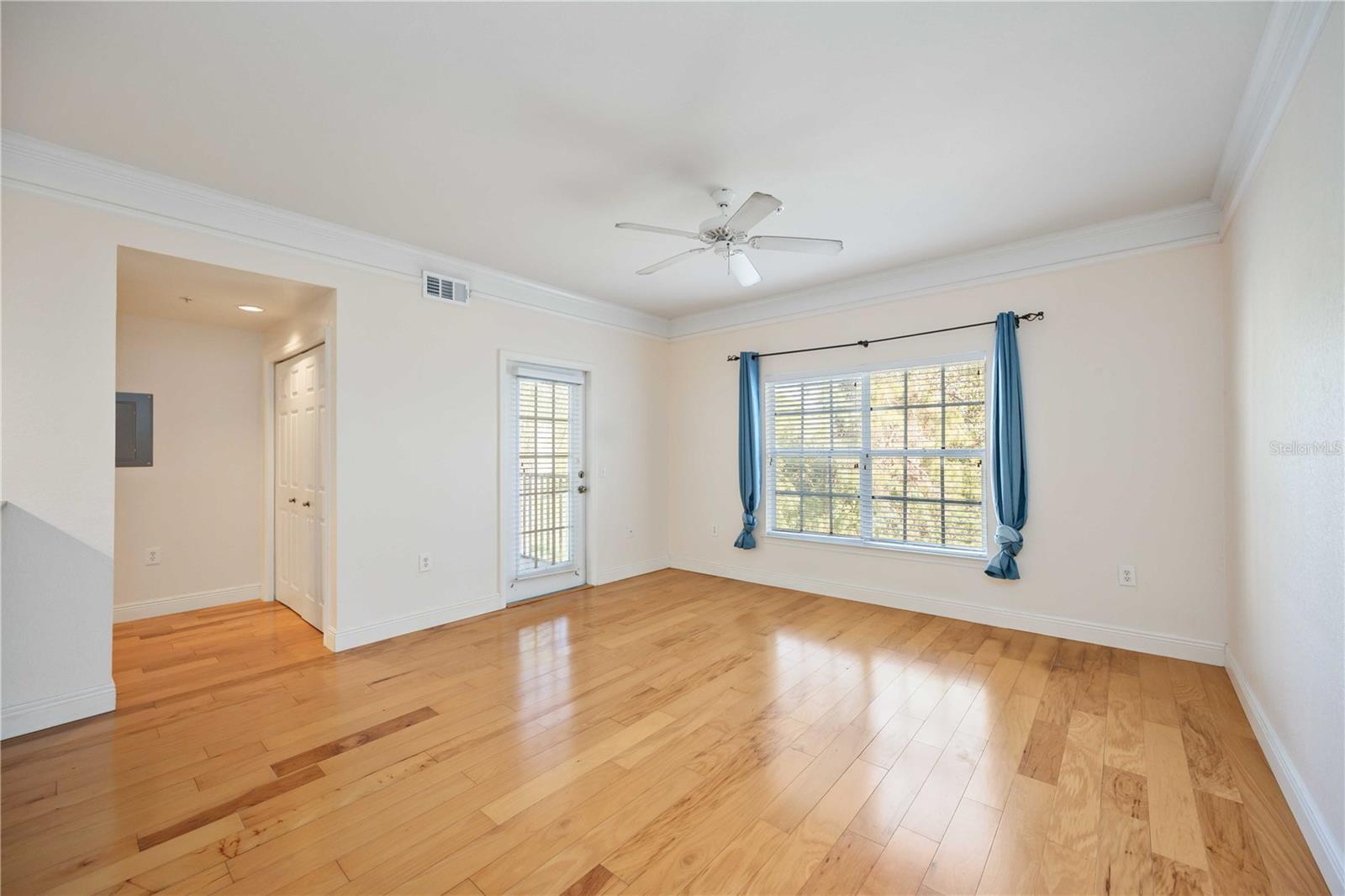 Image 3 of 25 For 5146 Northridge Road 210