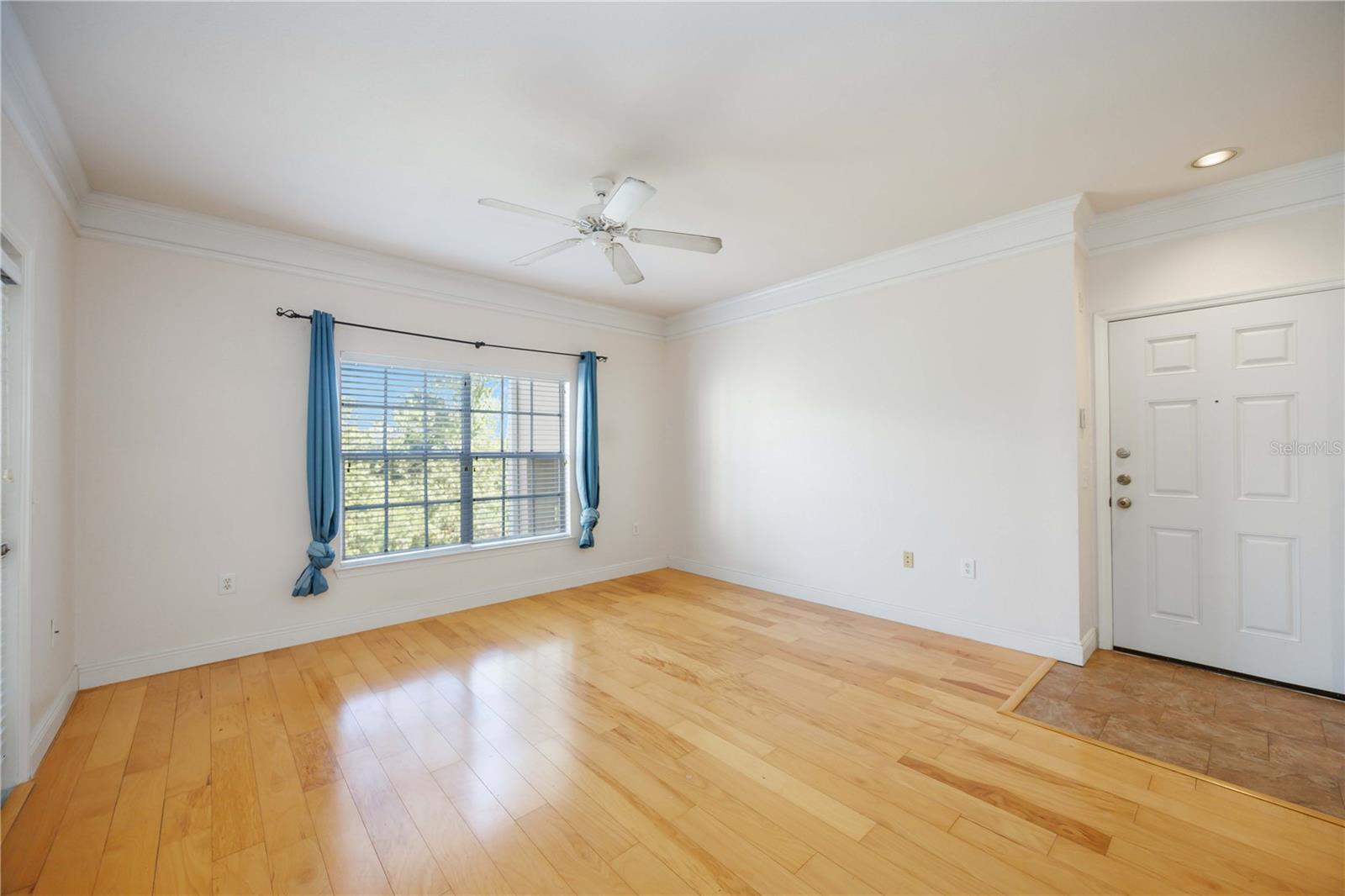 Image 5 of 25 For 5146 Northridge Road 210