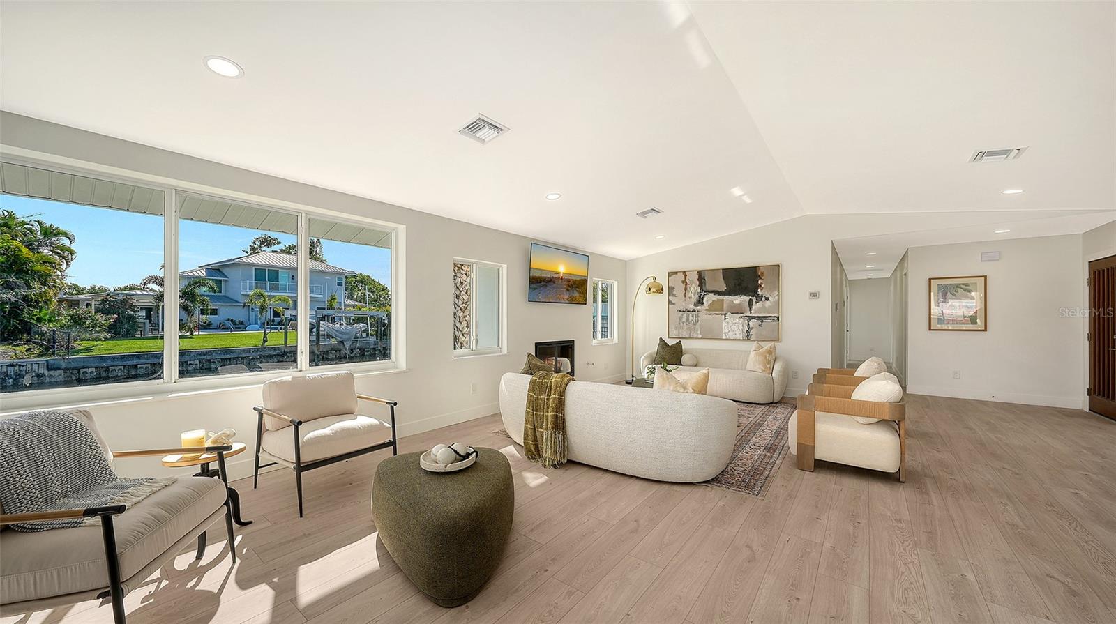 Image 17 of 96 For 339 Treasure Boat Way