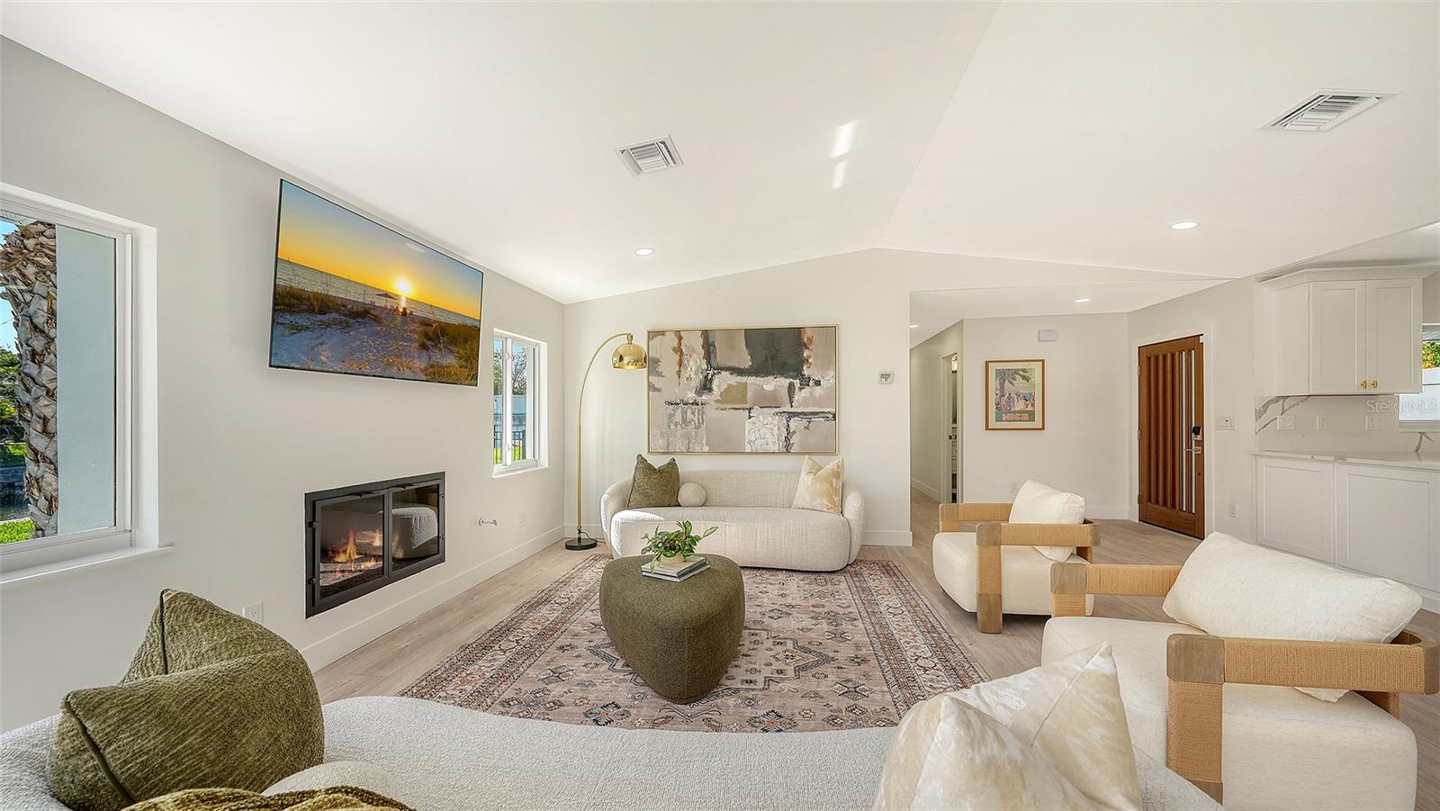 Image 18 of 96 For 339 Treasure Boat Way