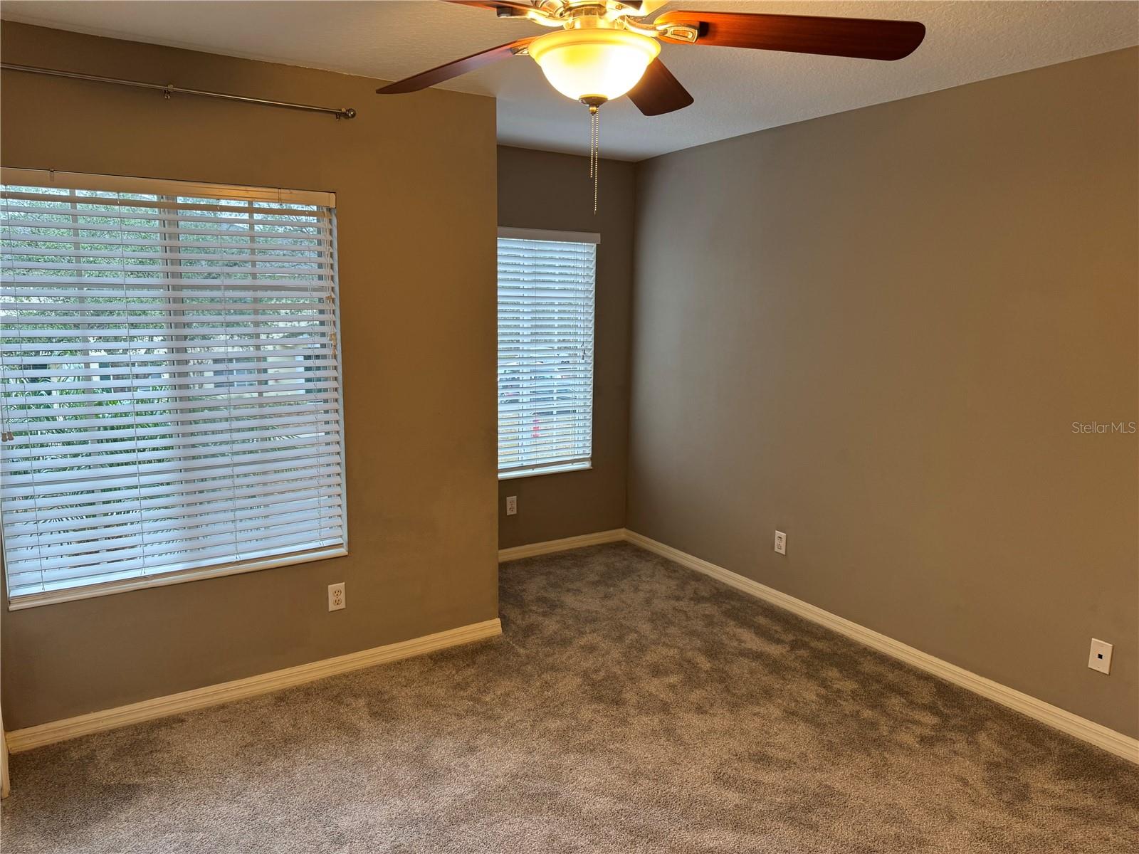 Image 12 of 22 For 280 Cape Harbour Loop 106