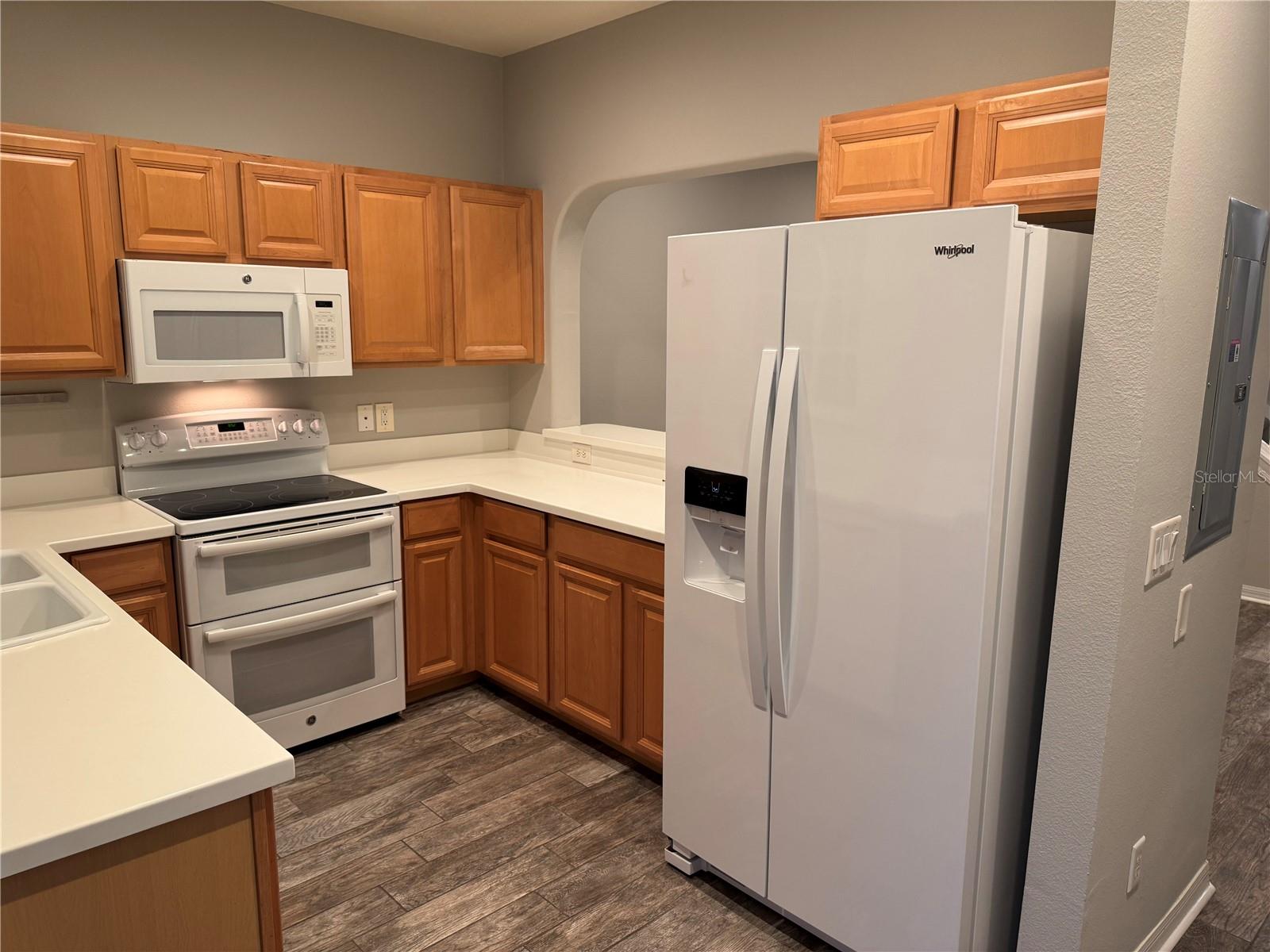 Image 2 of 22 For 280 Cape Harbour Loop 106