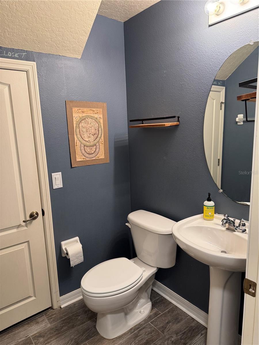 Image 7 of 22 For 280 Cape Harbour Loop 106