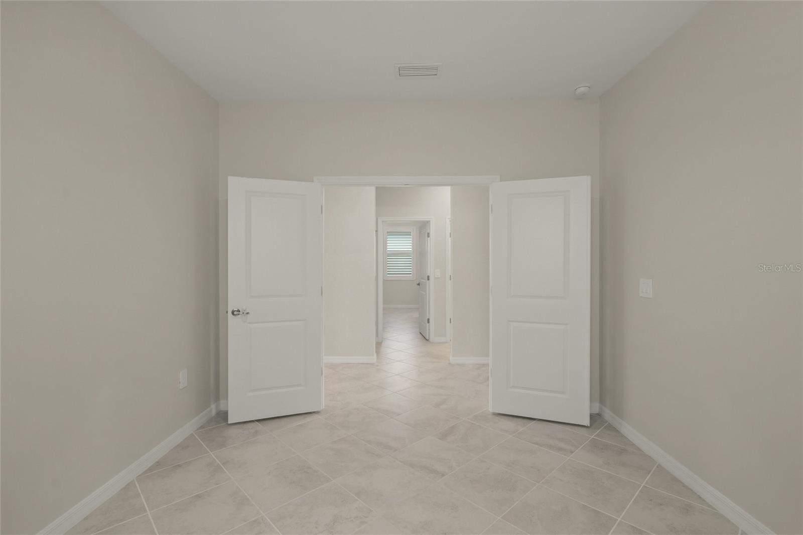 Image 26 of 48 For 11165 Balfour Street