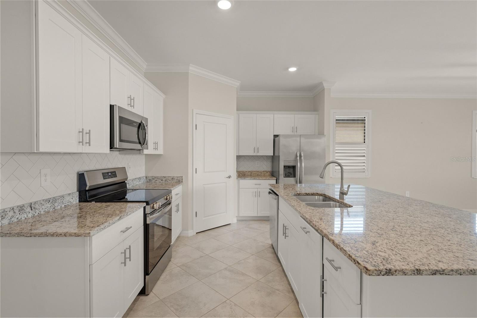 Image 4 of 48 For 11165 Balfour Street