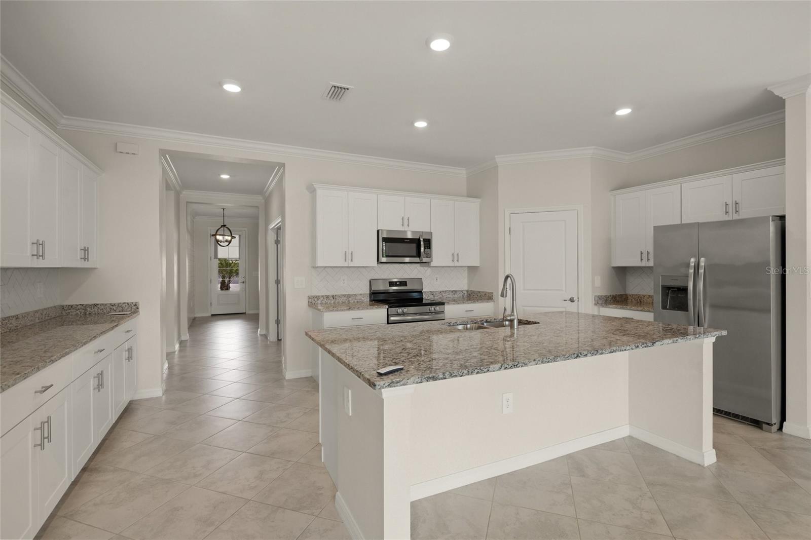 Image 6 of 48 For 11165 Balfour Street