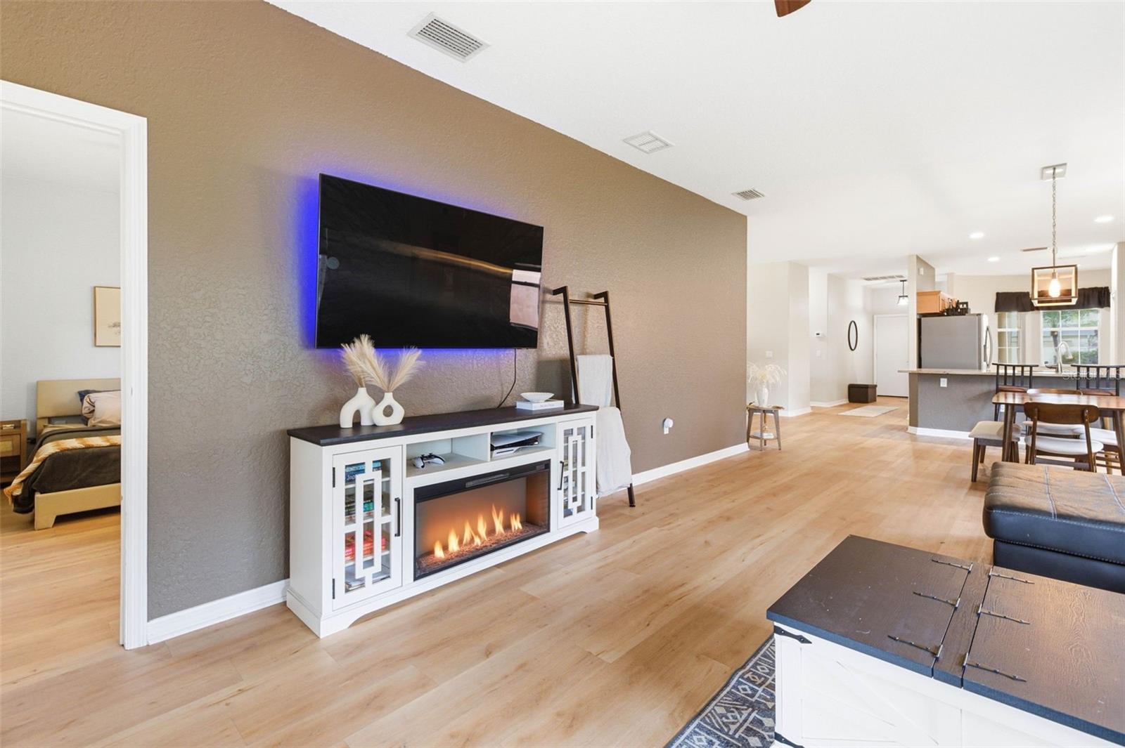 Image 27 of 44 For 7031 Chatum Light Run