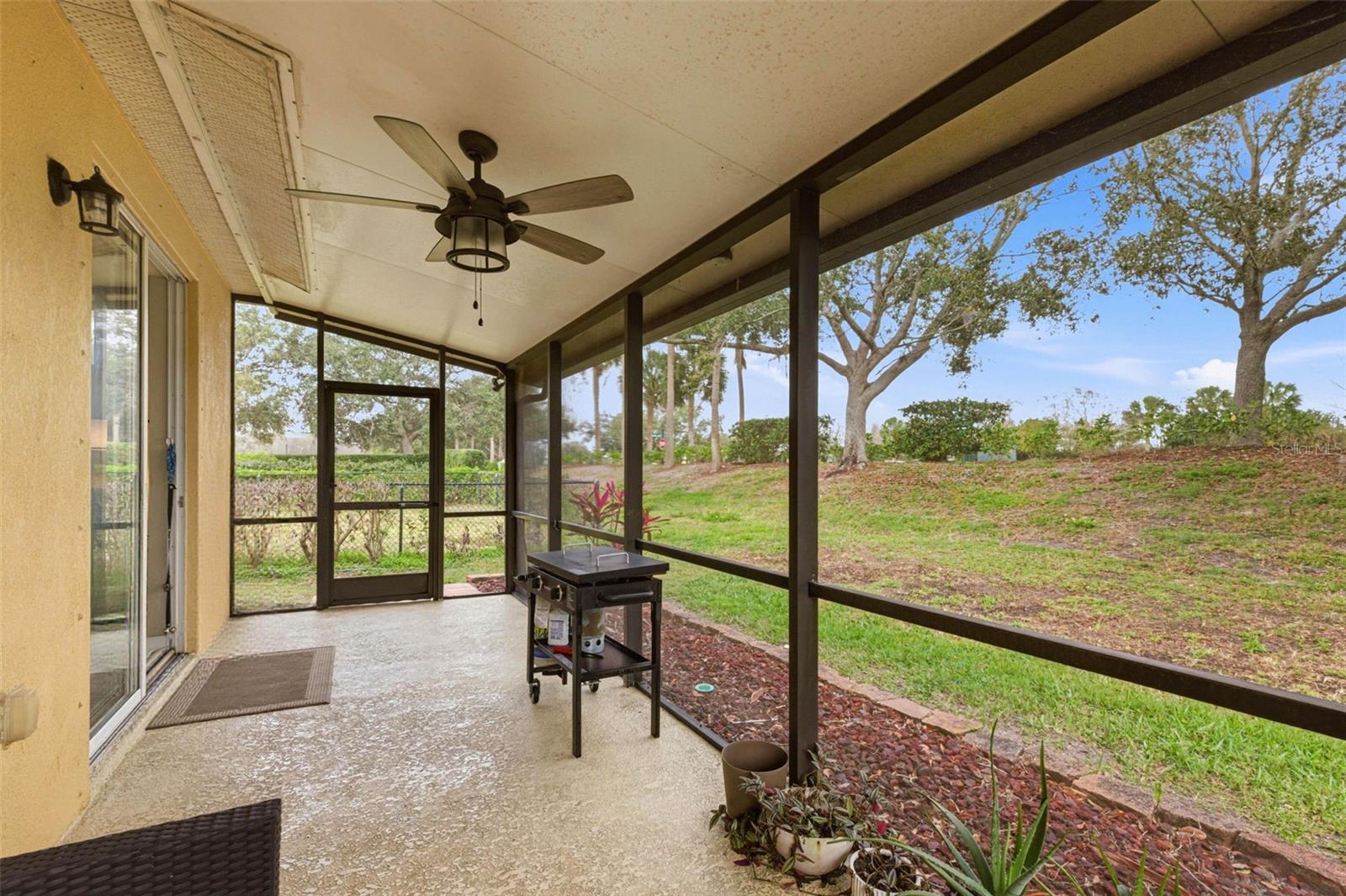 Image 33 of 44 For 7031 Chatum Light Run