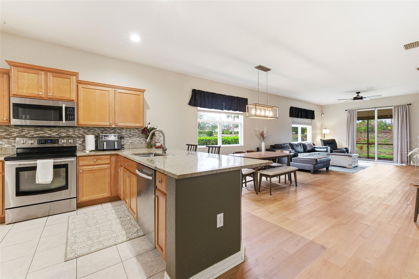 Image 7 of 44 For 7031 Chatum Light Run