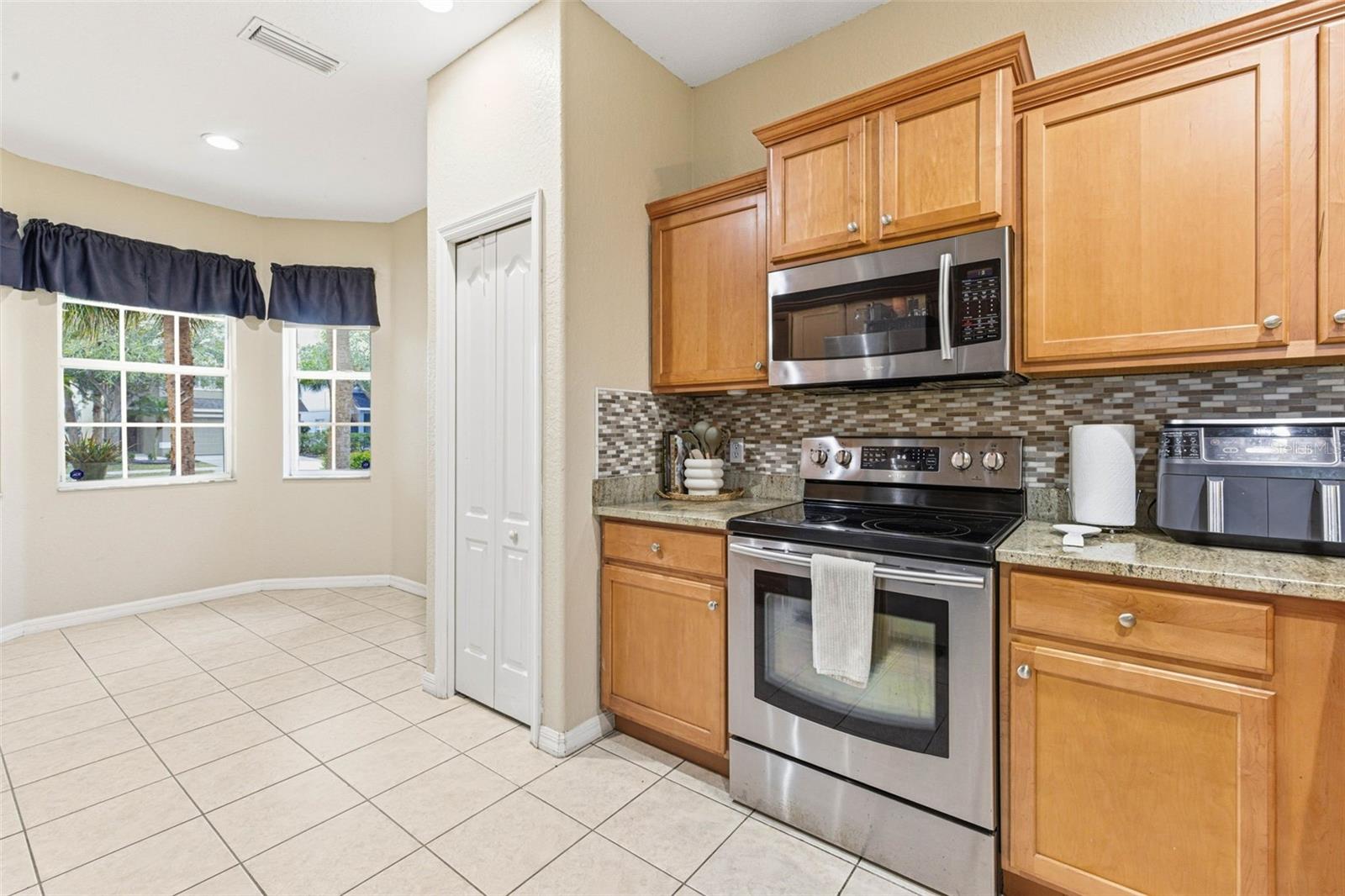 Image 8 of 44 For 7031 Chatum Light Run