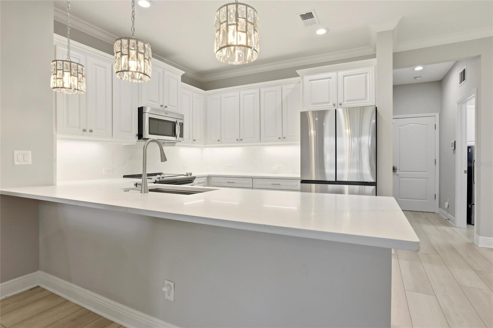 Image 13 of 47 For 8142 Miramar Way