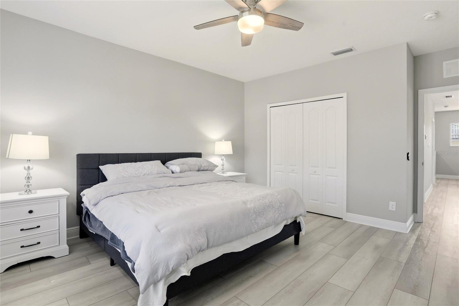 Image 22 of 47 For 8142 Miramar Way