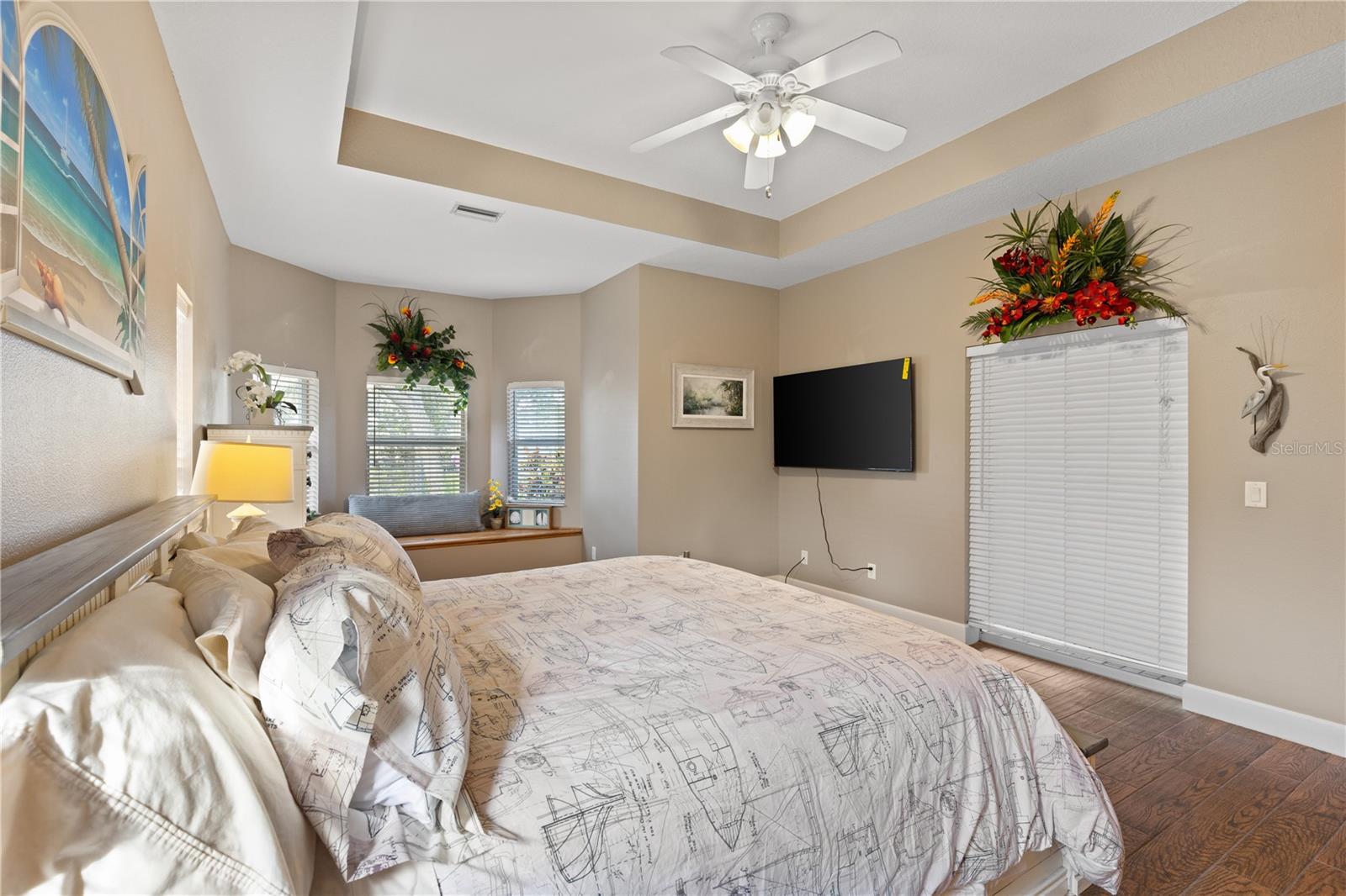 Image 26 of 45 For 27350 San Carlos Drive