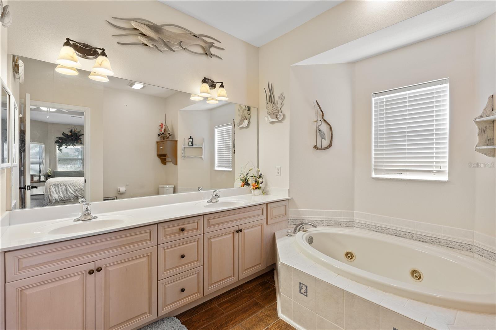 Image 28 of 45 For 27350 San Carlos Drive