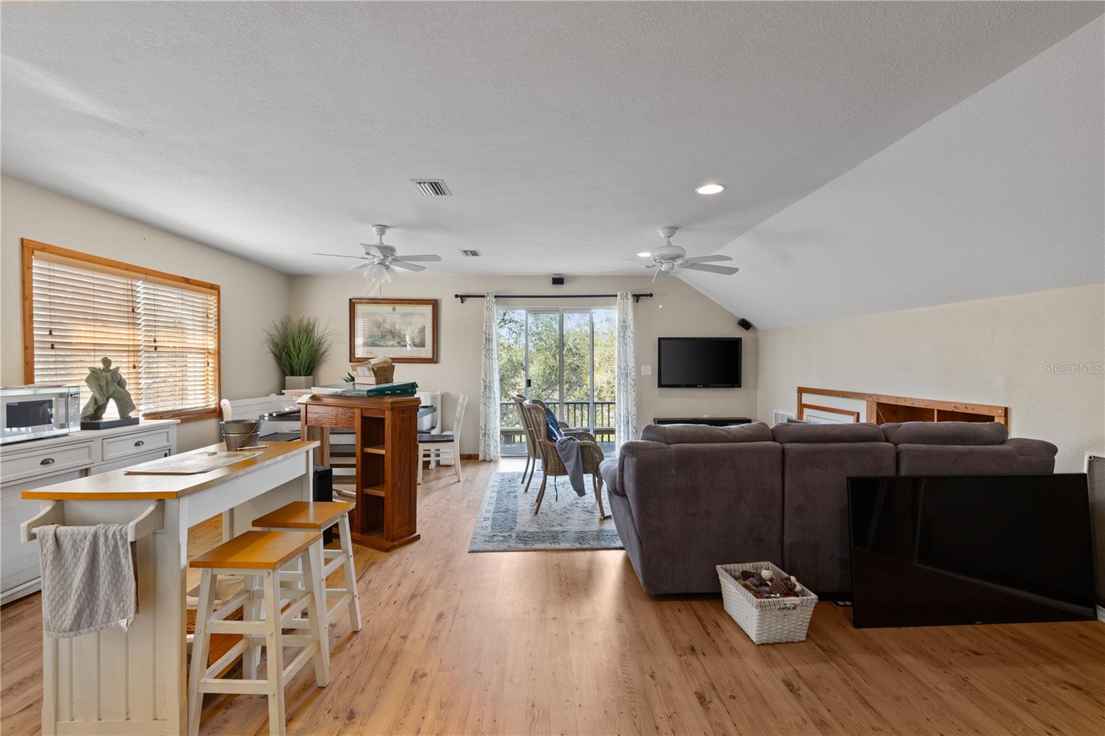 Image 39 of 45 For 27350 San Carlos Drive