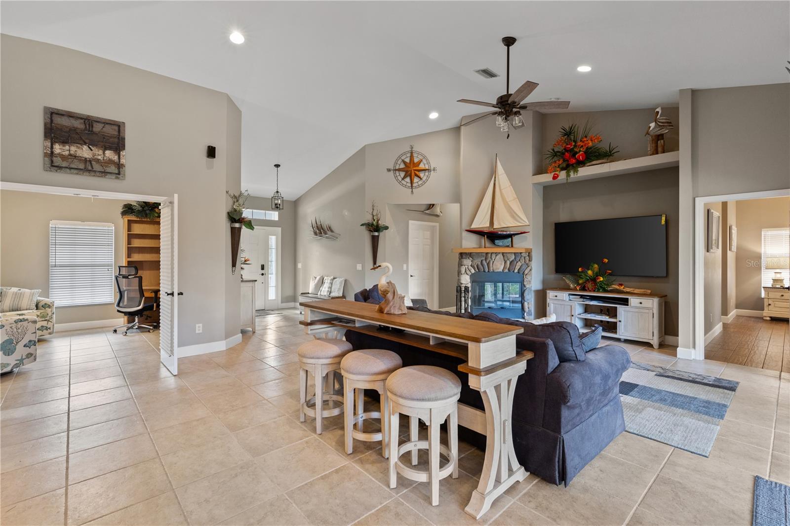 Image 9 of 45 For 27350 San Carlos Drive