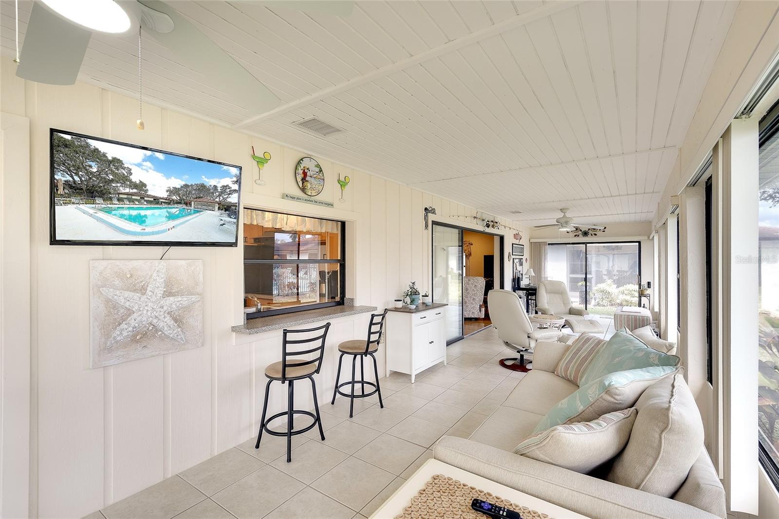 Image 20 of 34 For 6004 Vivienda Drive 8