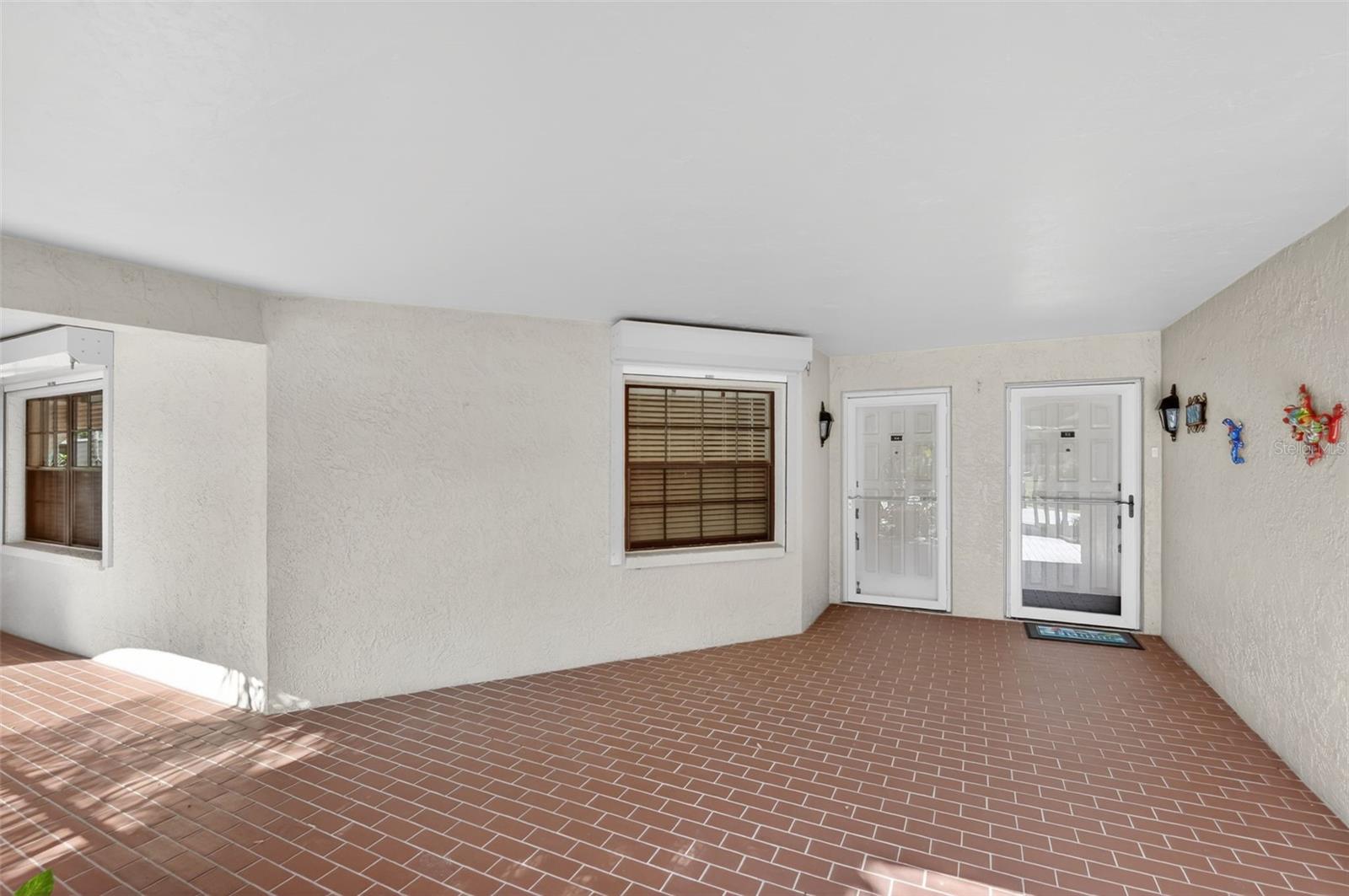 Image 10 of 68 For 23465 Harborview Road 814