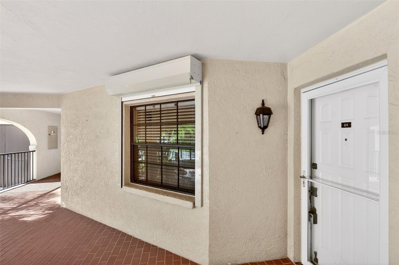 Image 11 of 68 For 23465 Harborview Road 814