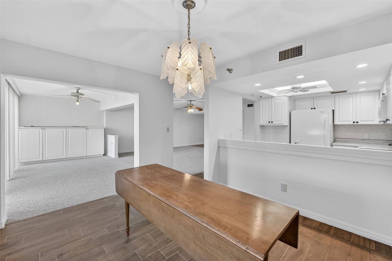 Image 21 of 68 For 23465 Harborview Road 814