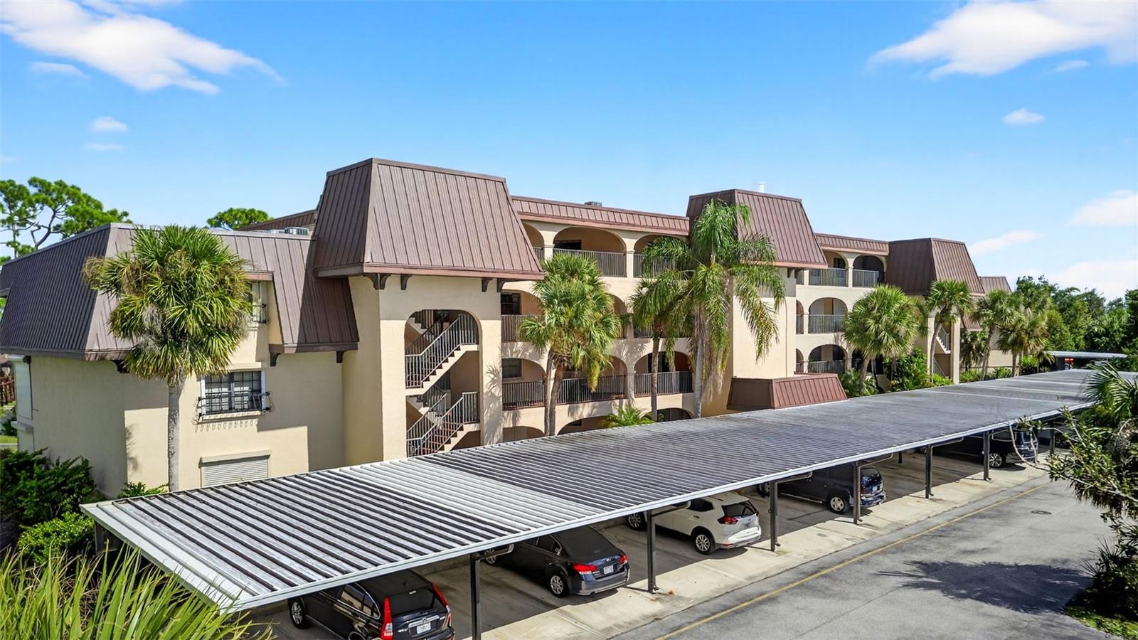 Image 45 of 68 For 23465 Harborview Road 814